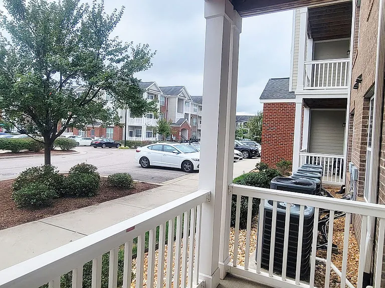 Clairmont at Brier Creek — Photo 39