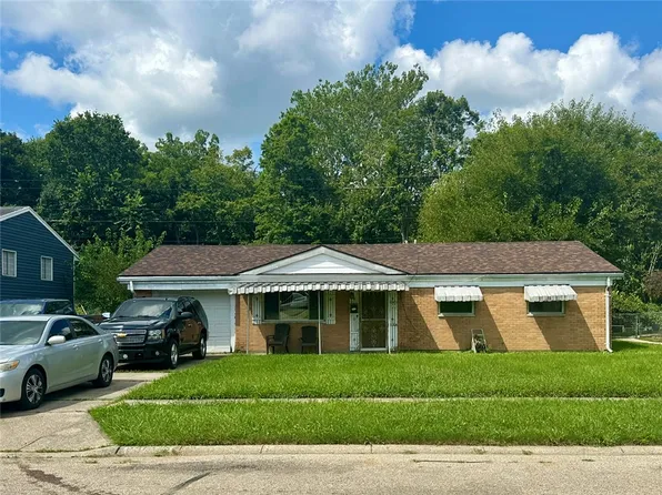 1043 Rossiter Dr, Dayton, OH 45417