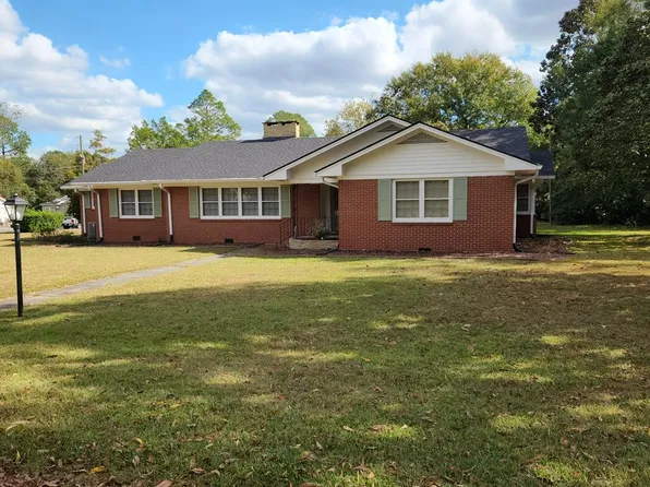 702 Howard St, Nashville, GA 31639