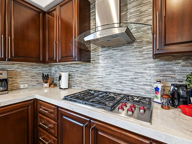 704 Mission Creek Dr — Photo 13