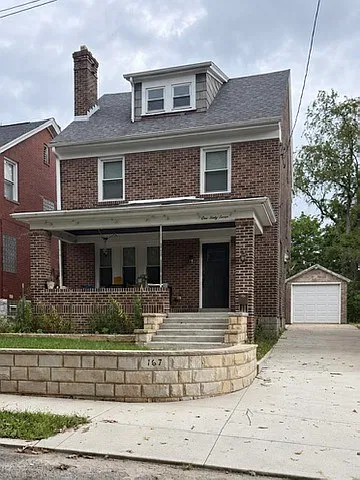 3 bed, 1296 sqft, $2,695 — Photo 1