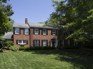 523 Club Ln, Rolling Fields, KY 40207