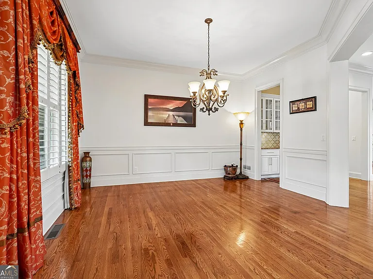 103 Century Park Pl — Photo 28