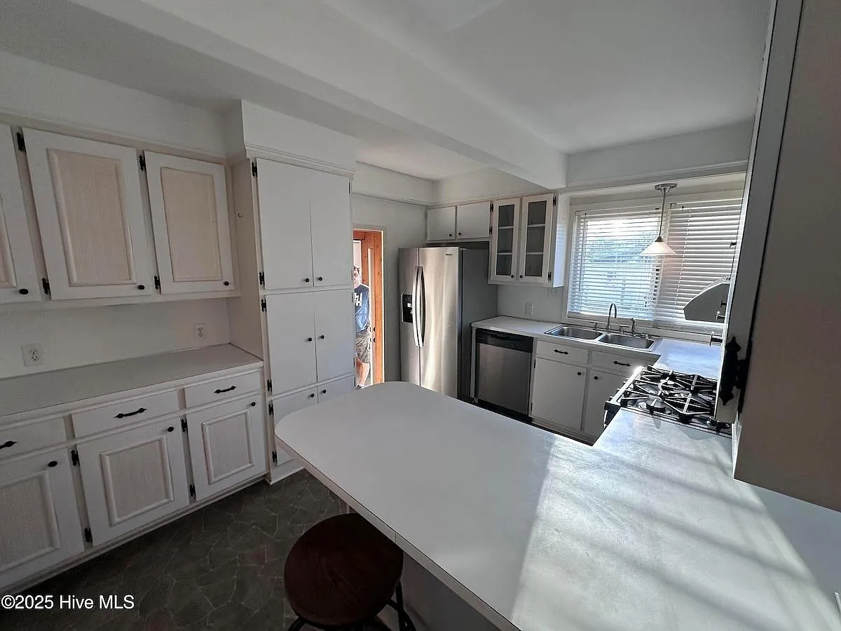 115 Gumberry Rd — Photo 4