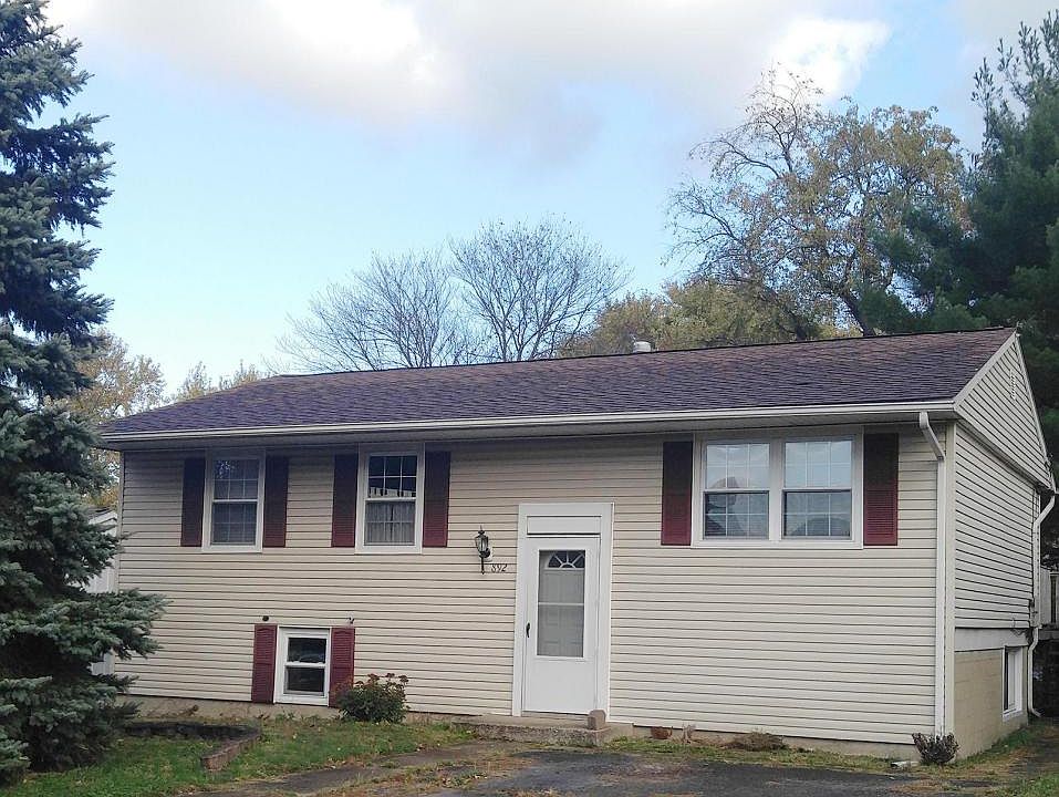 1st image of 892 Houfek Dr