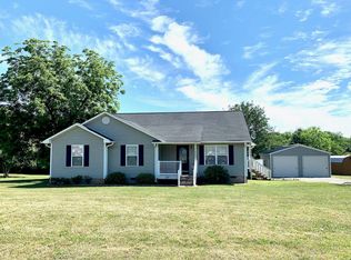 560 N Race St, Statesville, NC 28677