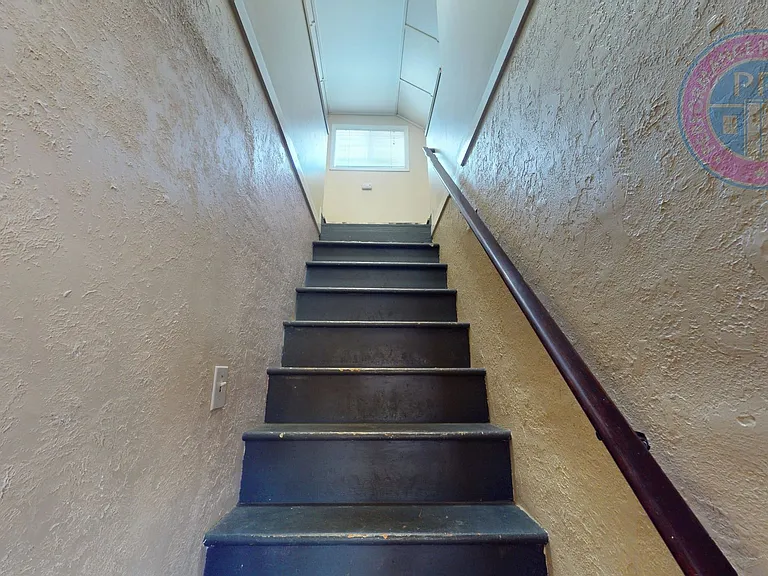 5329 N Willamette Blvd — Photo 17