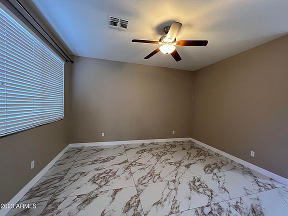 5th image of 501 W EBONY Way