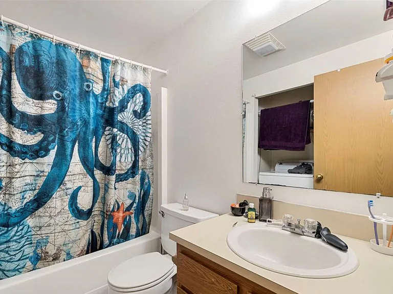 7382 Haynes Ln NE — Photo 12