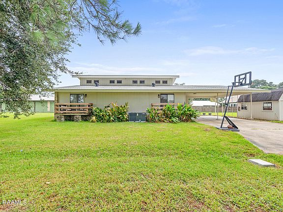 4th image of 1099 Vieux Jacquet Rd