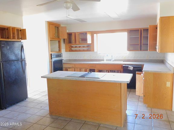 4th image of 414 W FAIRHAVEN Road