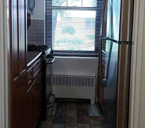 5th image of 69-93 Park Dr #A