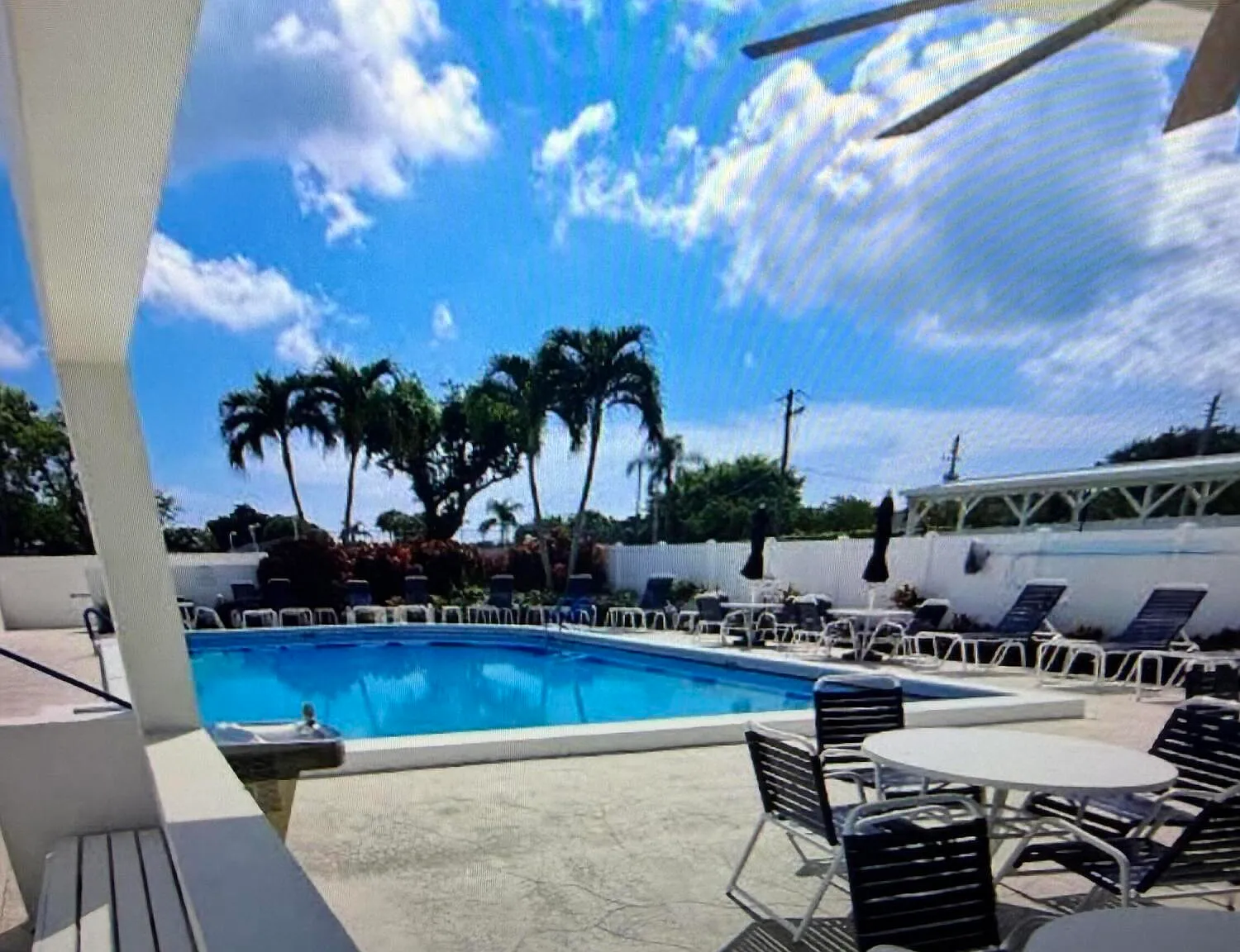 2 bed, 2.0 bath, 1520 sqft, $2,300 — Photo 2