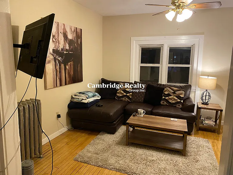 33 Highgate St #7T — Photo 16