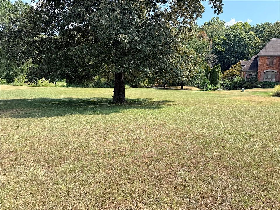 1st image of 2808 Dry Branch Dr #3