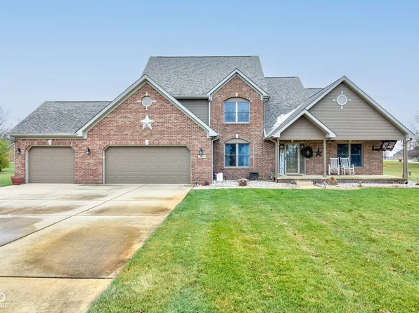 1571 S Mayberry Dr, Frankfort, IN 46041