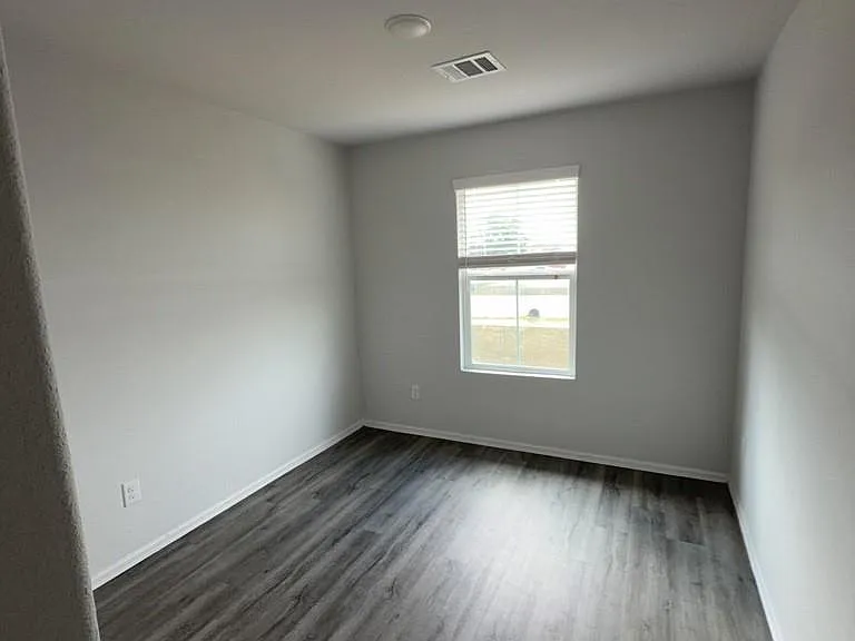 505 Hines Ave #B — Photo 7