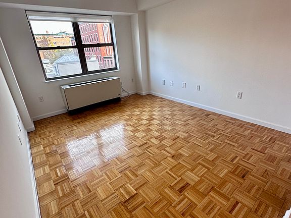 3rd image of 756 Washington St APT 4E