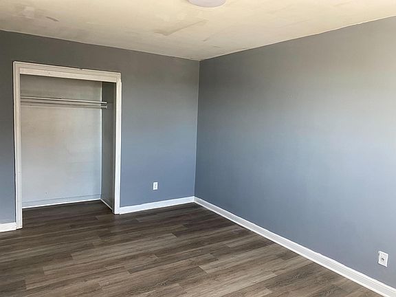 3rd image of 6901 Roosevelt Blvd Floor 1