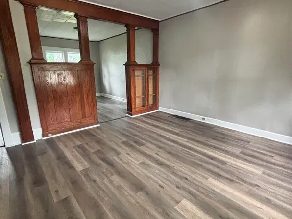 416 Sunnyside Ave, Waterloo, IA 50701