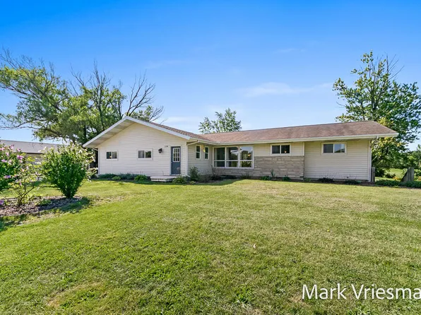 11390 Cleveland St, Nunica, MI 49448