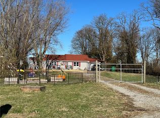 2116 W Jackson Rd, Yellow Springs, OH 45387