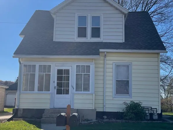 106 Warsaw St, La Porte, IN 46350