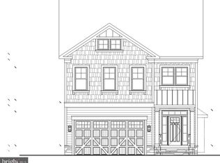 8036 Washington Rd, Alexandria, VA 22308