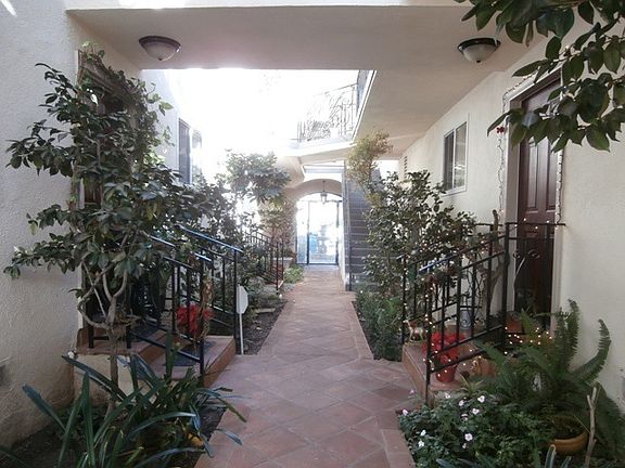 4th image of 11022 Aqua Vista St APT 19