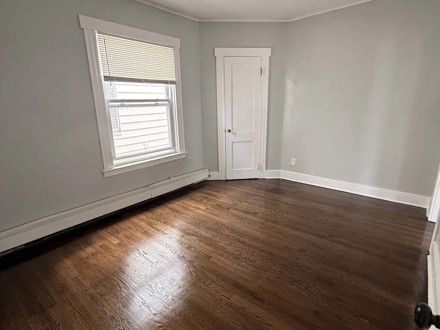 2 bed, 1006 sqft, $1,800 — Photo 2