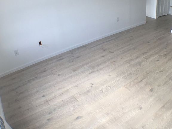 5th image of 829 Greenwood Ave APT 6P