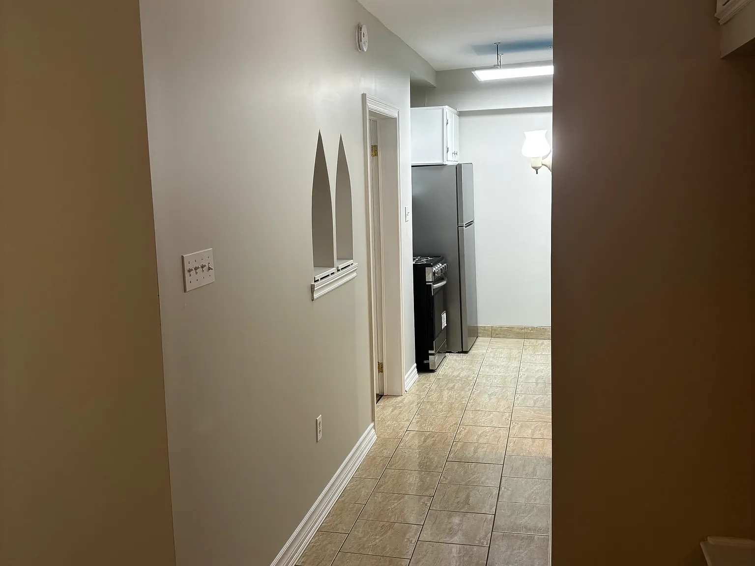 1 bed, 800 sqft, $1,350 — Photo 2