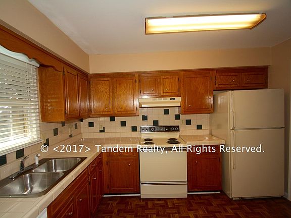 3rd image of 340 Westfield Dr