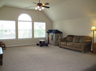 2117 Crescent Mill Ln, Conroe, TX 77304