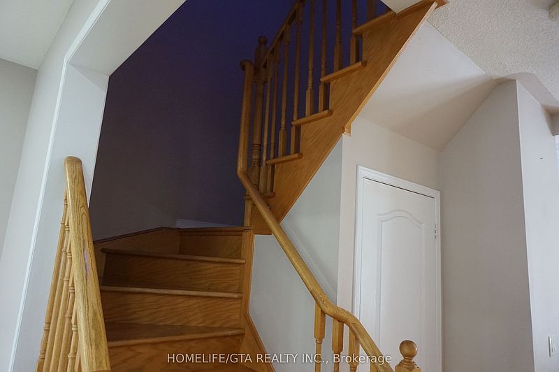 Toronto House for rent - 4 Bedrooms — photo 12