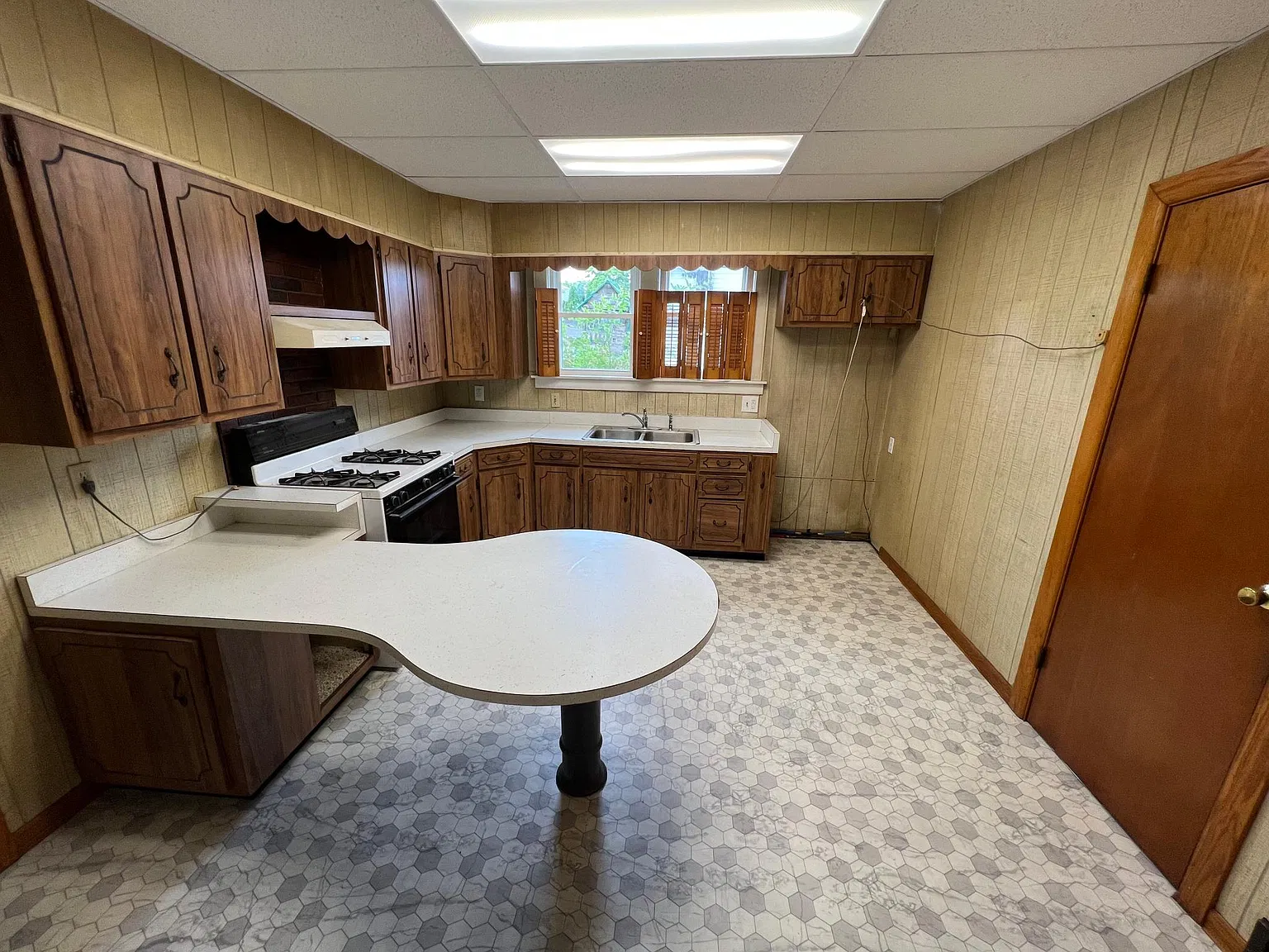 1511 Farland Ave — Photo 2