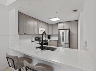 11102 NW 83rd St APT 102, Doral, FL 33178