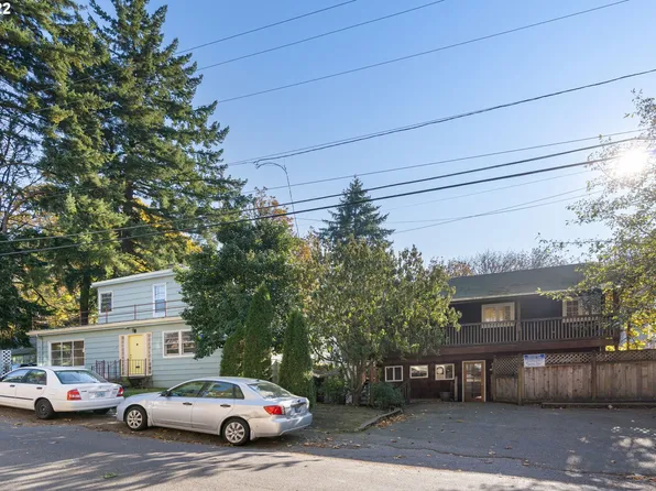 1104 SW Gaines St, Portland, OR 97239