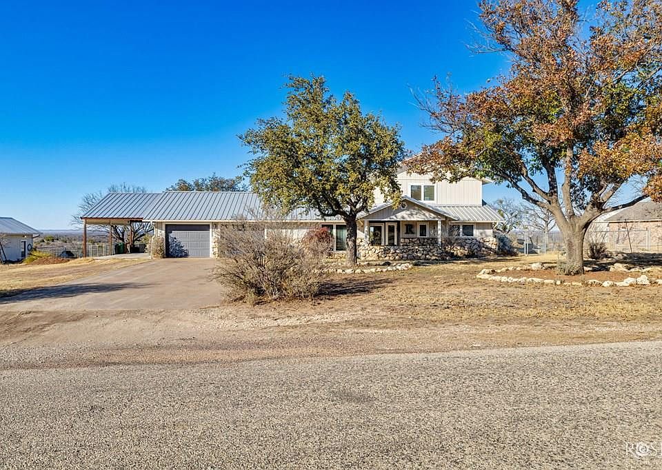 1st image of 60 Loch Lomond Rd