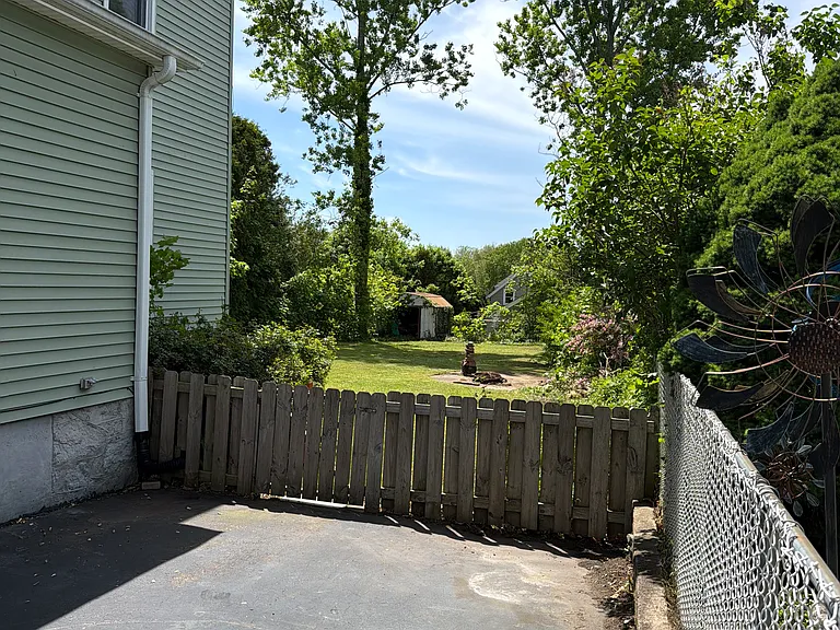 29 Viets St #1 — Photo 4