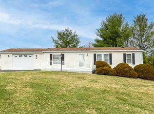 1219 Dar Ed Dr, Somerset, PA
