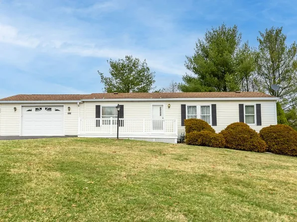 1219 Dar Ed Dr, Somerset, PA 15501