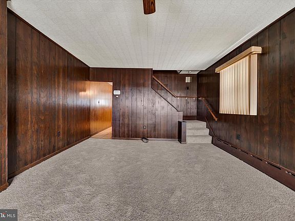 4th image of 341 S Broad Mountain Ave