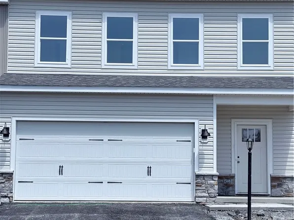 3075 Audrey Dr, Greensburg, PA 15601