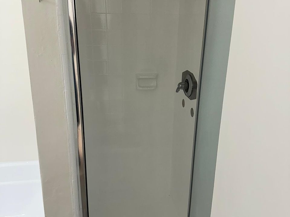 1st image of 827 10th St #3-D