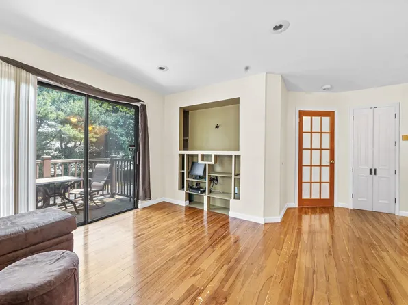 615 Broadway #46, Amityville, NY 11701