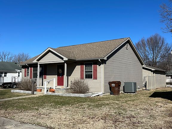 4th image of 410 E Illinois St