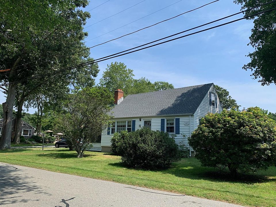 outside of house. new roof!
