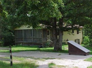 103 10th Ave SE, Gravette, AR 72736