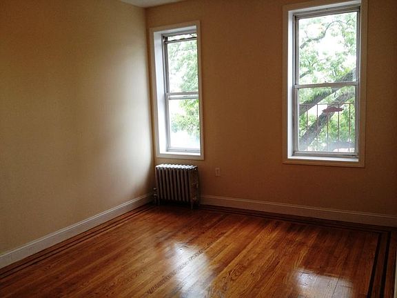 3rd image of 16418 43rd Ave